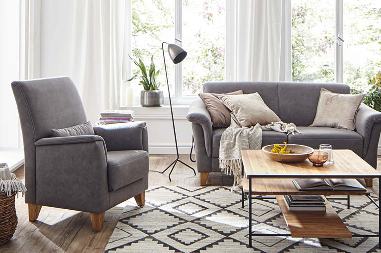 Sessel mit passenden Sofa grau